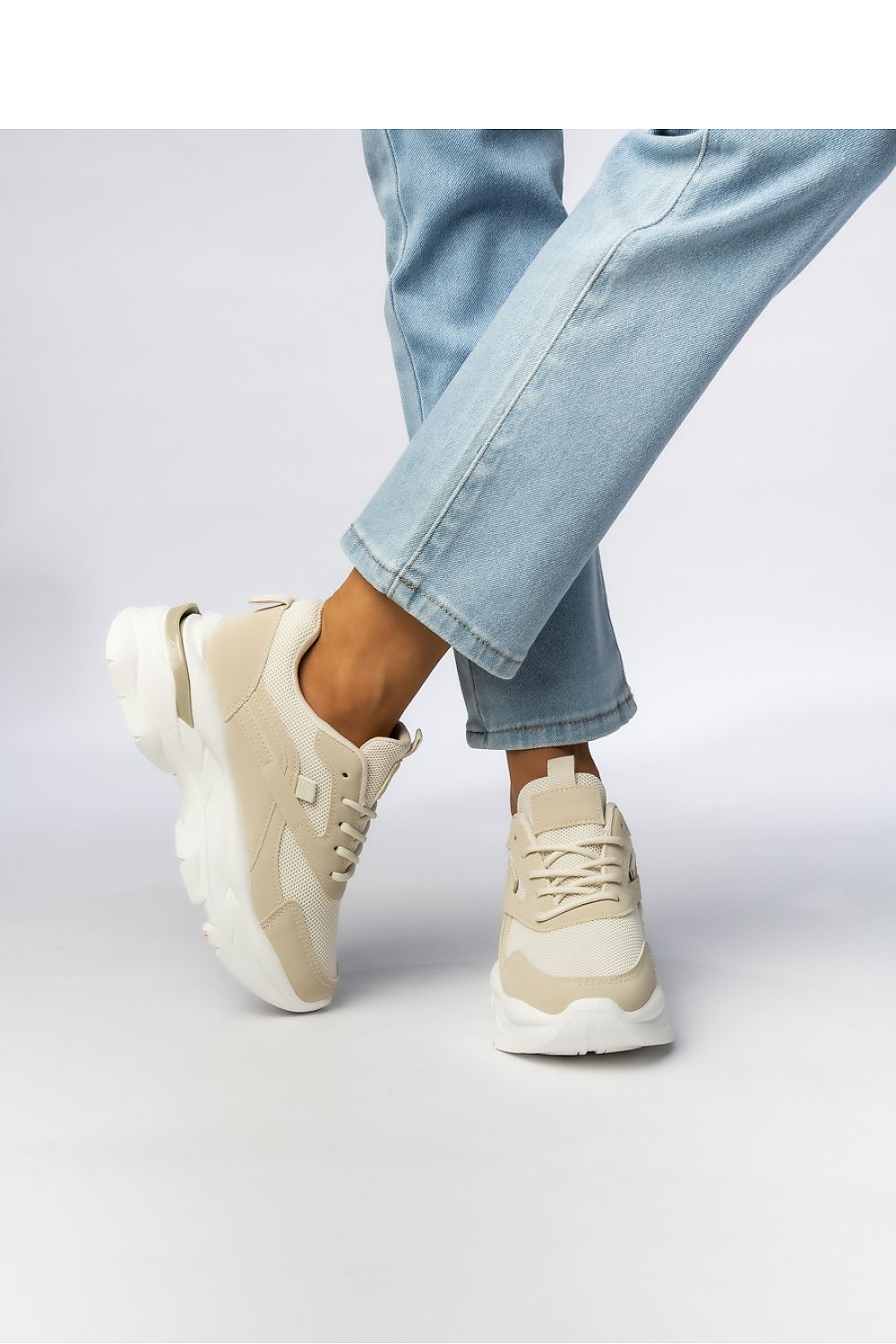 Sport Shoes model 210591 Inello